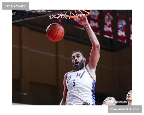 哈达迪坚持不退役背后的运动员决心与无畏精神