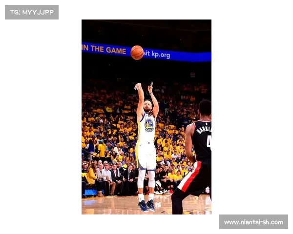 库里三分投篮一分二十秒纯享版 球场神技让你一看成瘾 库里三分投篮一分二十秒纯享版 球场神技让你一看成瘾