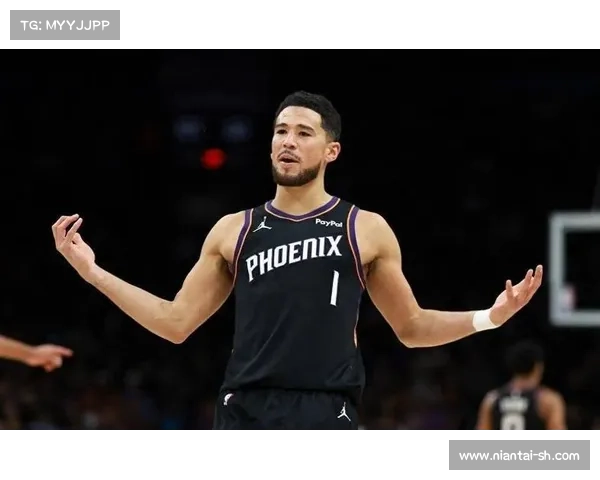 德文·布克凭借无与伦比的创造力成为防守者的噩梦 德文·布克凭借无与伦比的创造力成为防守者的噩梦